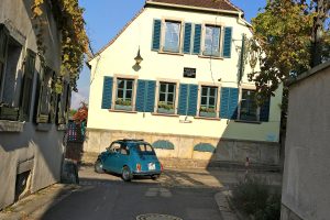 Gemeinsame Ausfahrt in die Pfalz: FIat 500 und Goggomobil Coupé